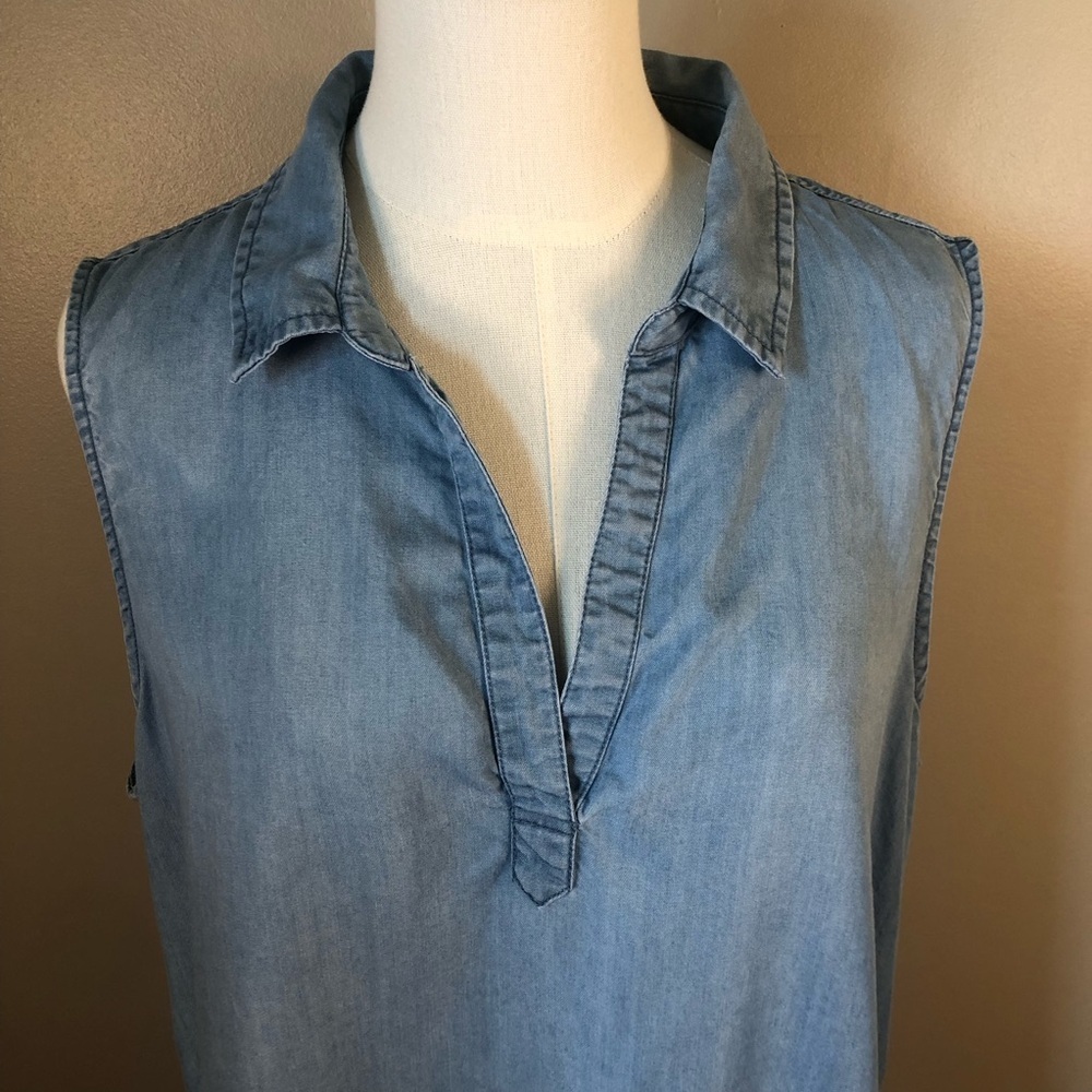 beachlunchlounge Light Blue to White Ombre Sleeveless Chambray Dress - Picture 7 of 10